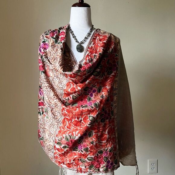 Kashmiri Pashmina Shawl Wrap Hand Embroidered Floral Red Pink Gold Boho Fringe - Picture 1 of 16